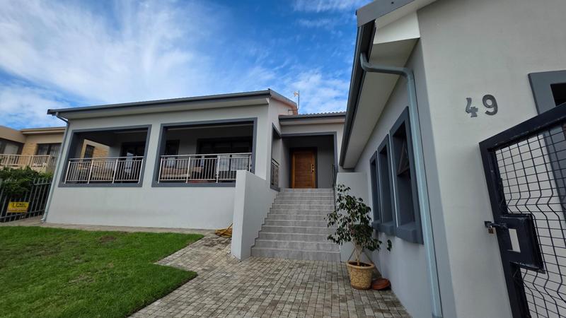 3 Bedroom Property for Sale in Seemeeu Park Western Cape